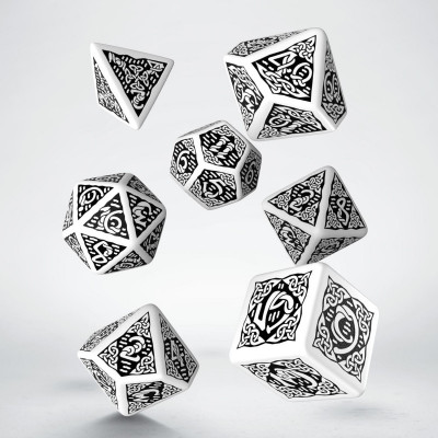 Celtic 3D Revised White & black Dice Set (7)