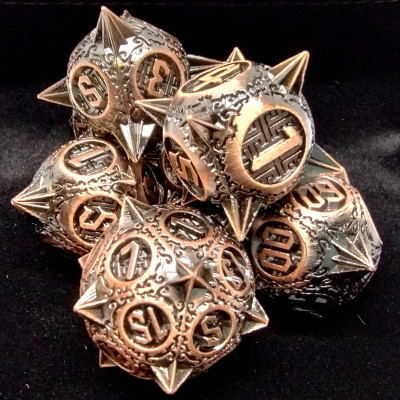 Spiky metal dice: ancient copper with black suedecloth bag