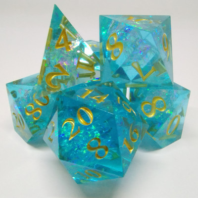 Sharp-Edged Dice: Shimmering plasma - sky blue in a bottle with screw-cap