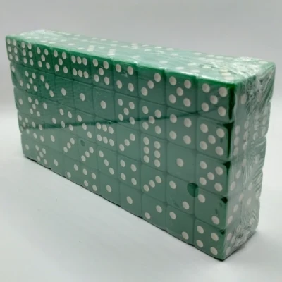 Brick of 100 16mm d6's - green